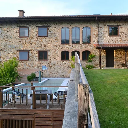 ゴロサリ カントリーハウス *