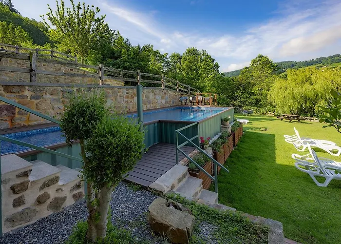 カントリーハウス ゴロサリ