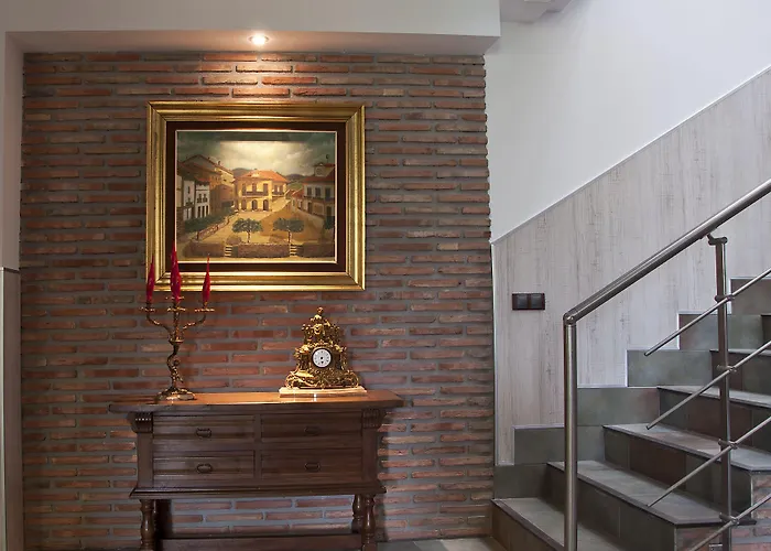 ゴロサリ カントリーハウス *